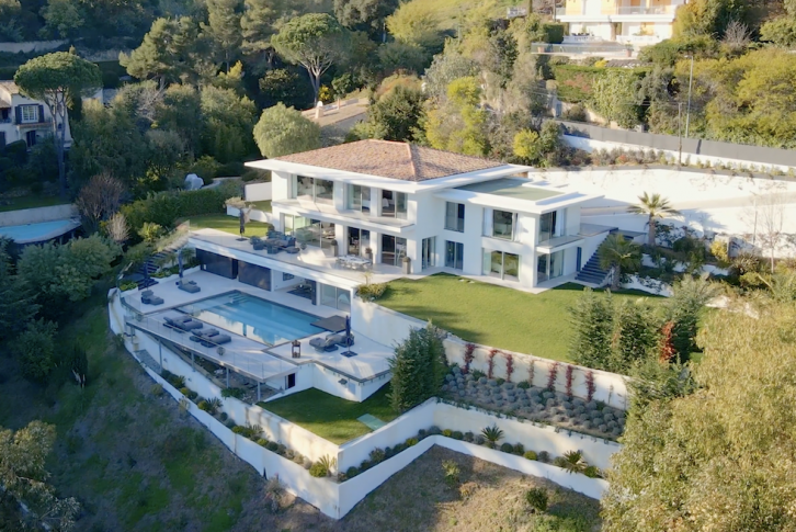 Дом на юге франции у моря купить купить дом в герцег нови черногория недорого