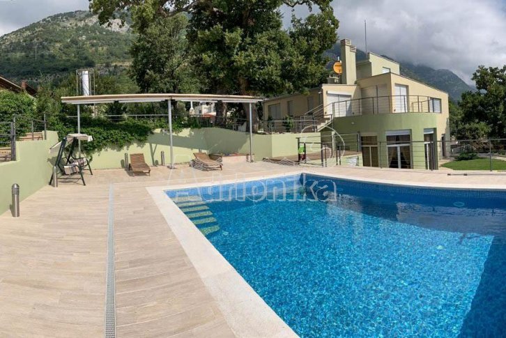 купить дом в сутоморе черногория недорого