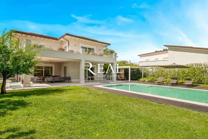 House in Forte dei Marmi, Italy