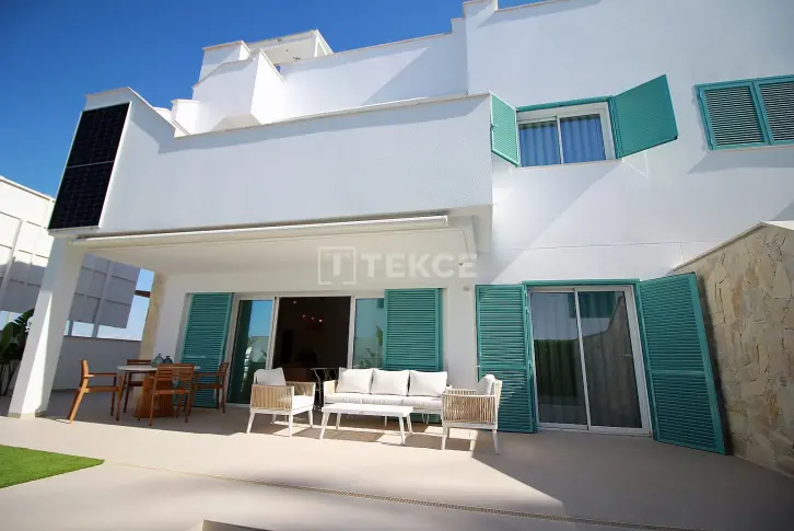 Apartment in Torre de La Horadada, Spain