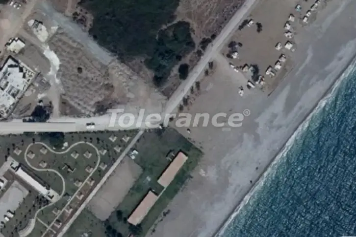 Land plot in Camyuva, Turkey