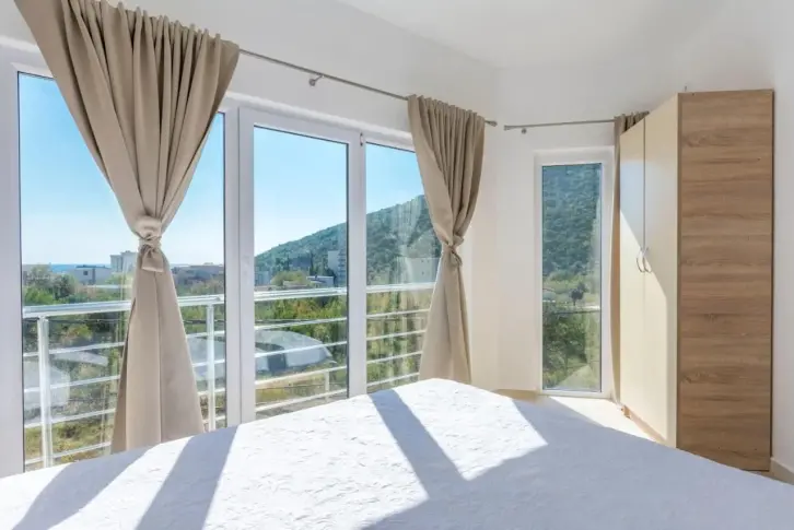 Commercial properties in Chan, Montenegro