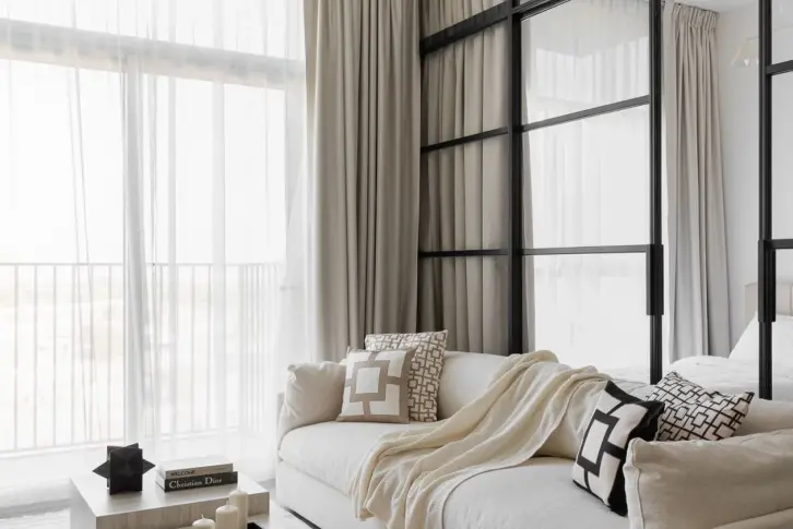   Dubai Hills, 