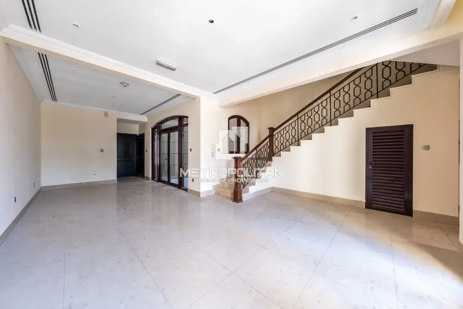 ��� � Jumeirah Village Circle, ���