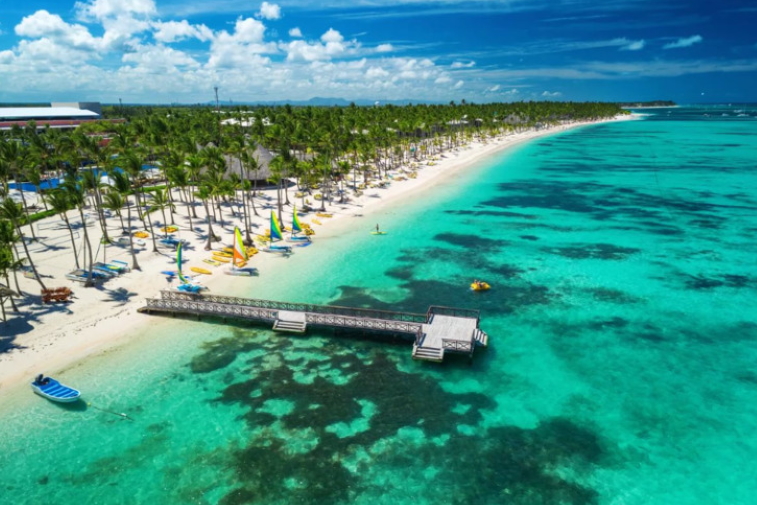 Obtaining a residence permit, permanent residence and citizenship of the Dominican Republic